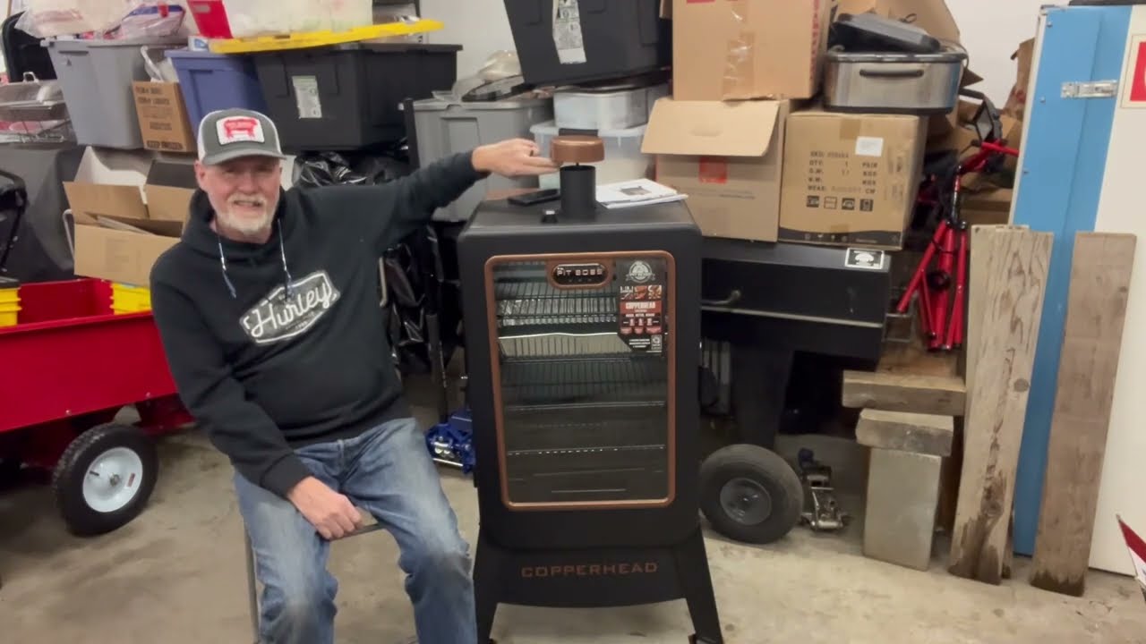 Unboxing and initial thoughts on the Pittboss Copperhead Onxy series 4 vertical grill
