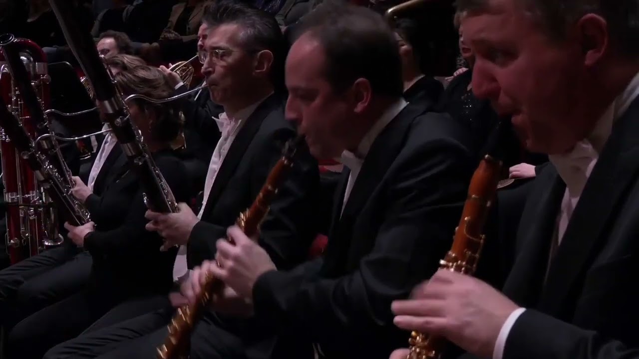 Beethoven Symphony No 9 in D minor „An die Freude“ „Ode to Joy“ Franz Welser Möst Koninklijk Concert