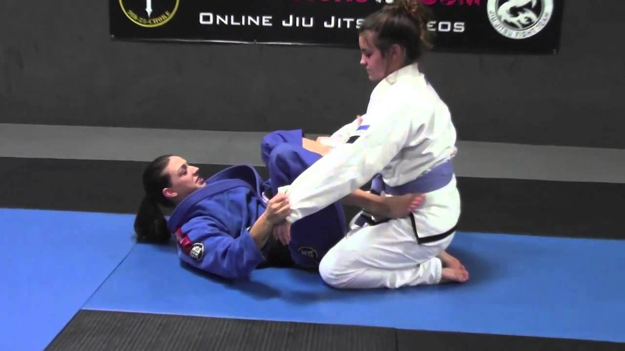 Spider Guard Trickster to Triangle Choke with Mackenzie Dern