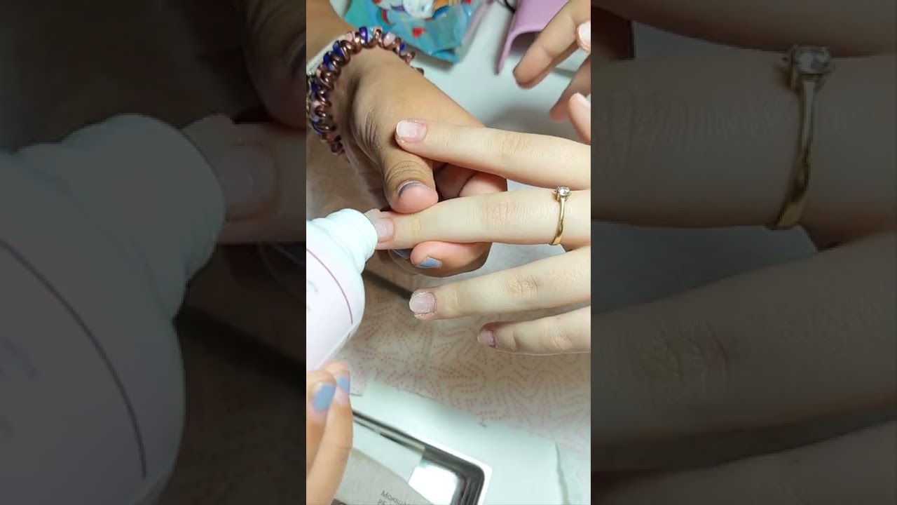 Ремувер для кутикули KJ Nail Professional в работе. Базовый  курс маникюра #маникюр  #ремувер