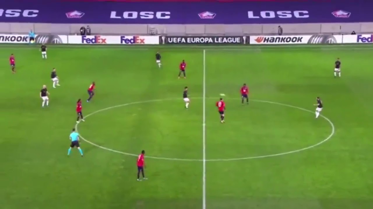 AJAX Daley Blind's best passes vs. LilleMaster of breaking the lines.