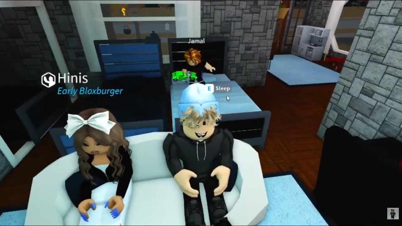 Theodor är galen på badet! (bloxburg)