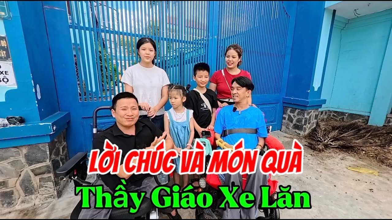 LỜI CHÚC VÀ MÓN QUÀ TỪ THẦY GIÁO XE LĂN - CÙNG CHỒNG VƯỢT KHÓ