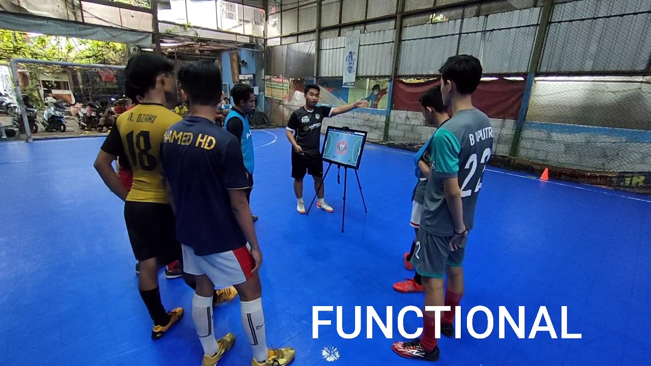 Materi Latihan Futsal Dribbling.