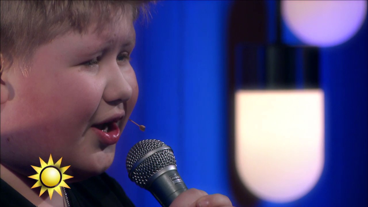Oliver Rytting - Rock medley - Nyhetsmorgon (TV4)