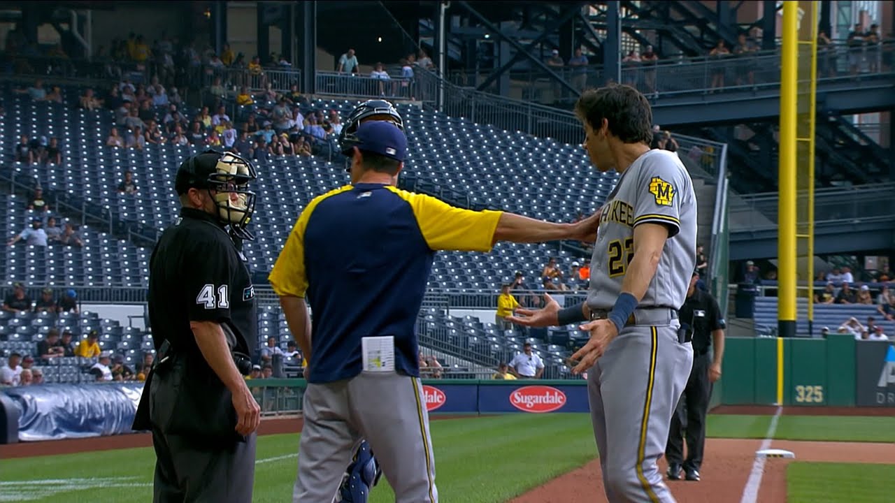 Christian Yelich & Craig Counsell Get Ejected After Arguing From The Dugout 8/4/22
