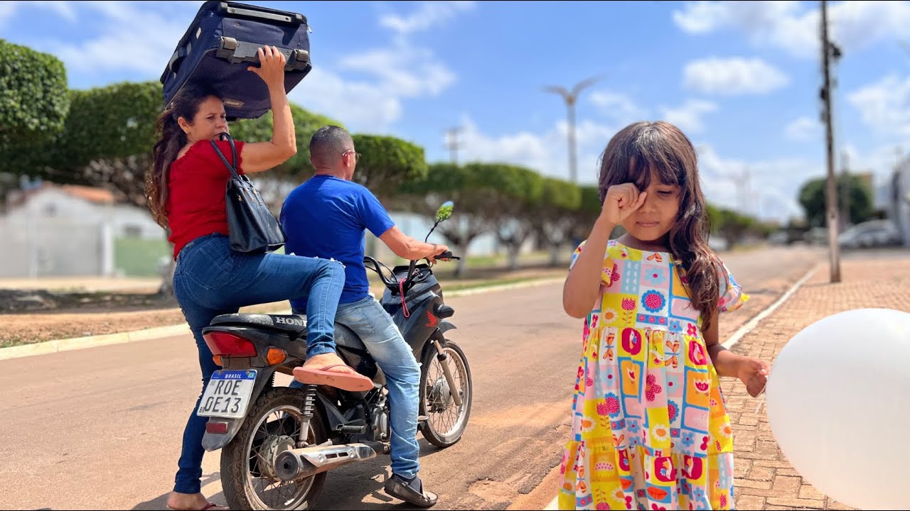 Ela foi ABAND0N4D4 Por sua Mãe por causa do Namorado 