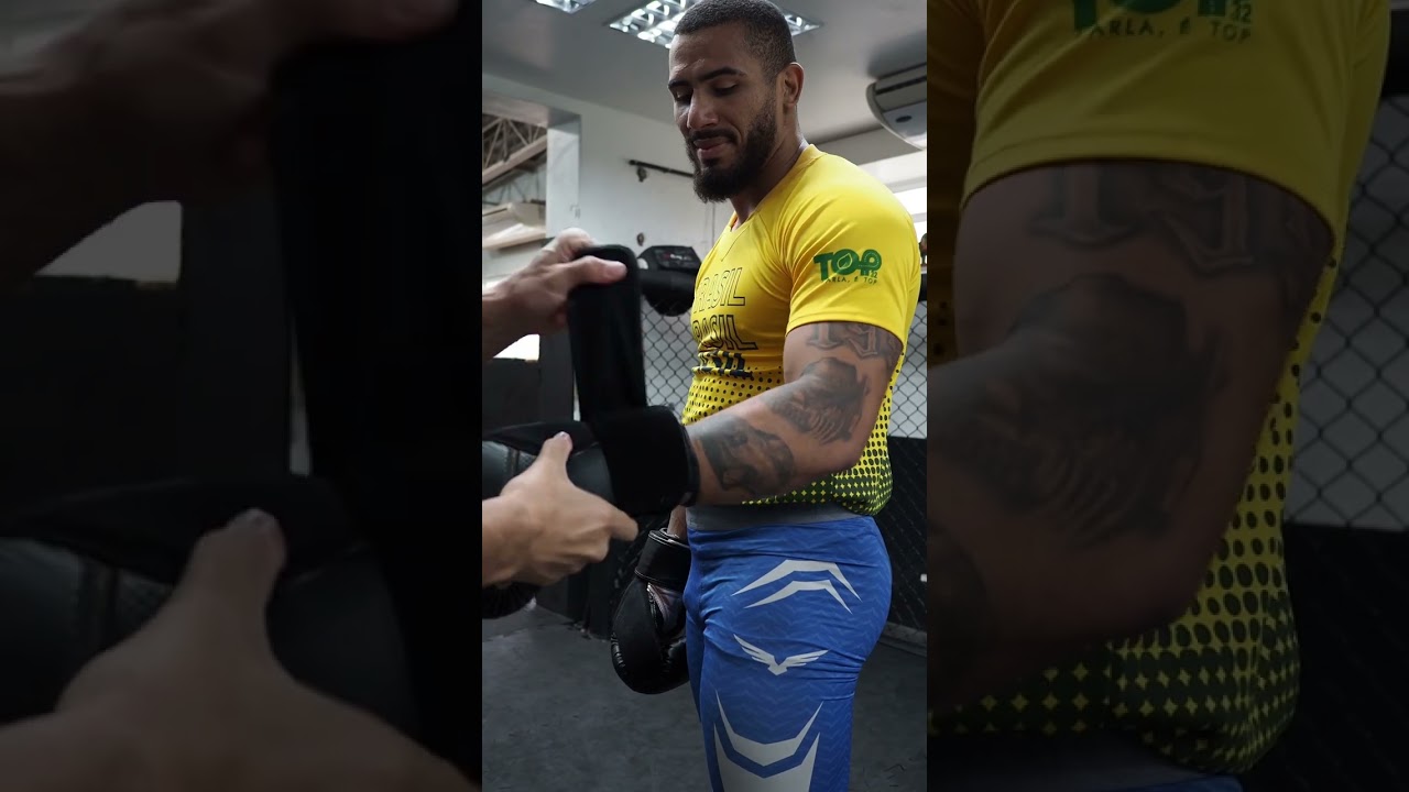 Vitor Petrino Preparing For His Next Fight With Technical Padwork #ufc #mma #muaythai #treino