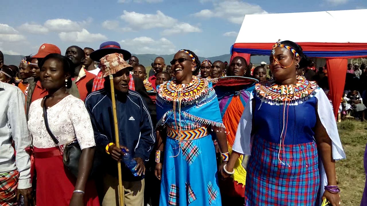 Demale Dante'z (samburu worrior) at kisima Naiborkeju samburu massive performance