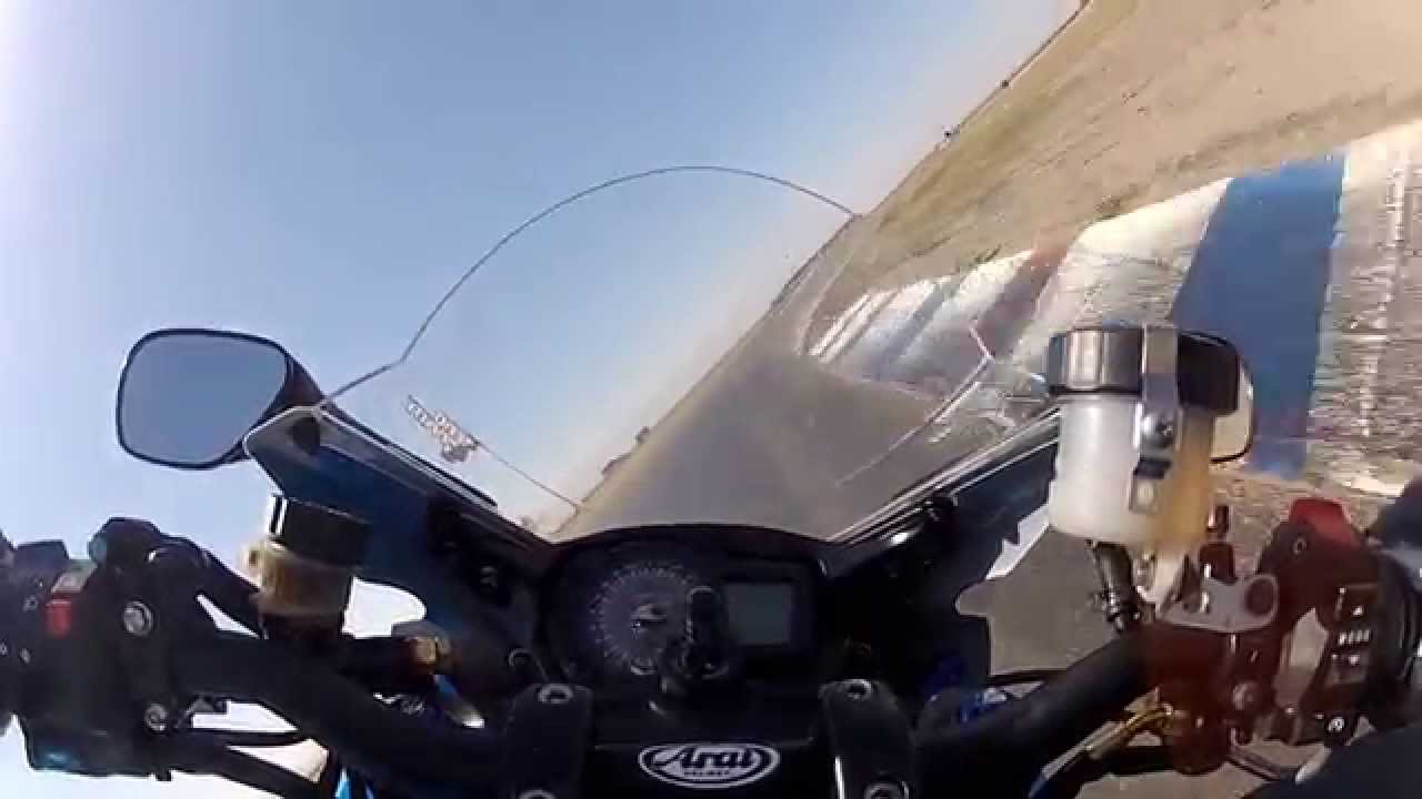 Buttonwillow Lap, Metzeler M7RR Tires