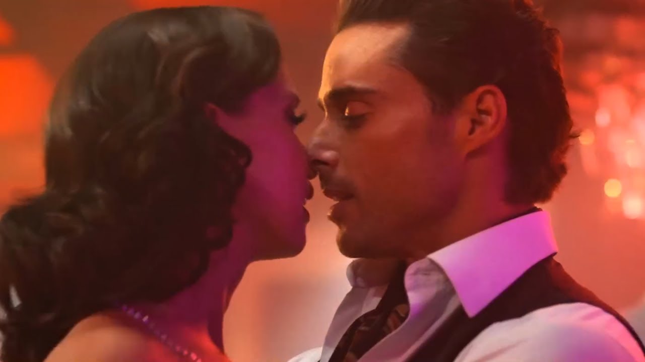 Kissing Scene - Camila  Fernando  Carolina Miranda | Fake Profile Perfil Falso   1080p