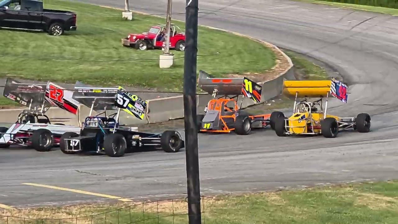 Outlaw heat 2 at Sandusky Speedway