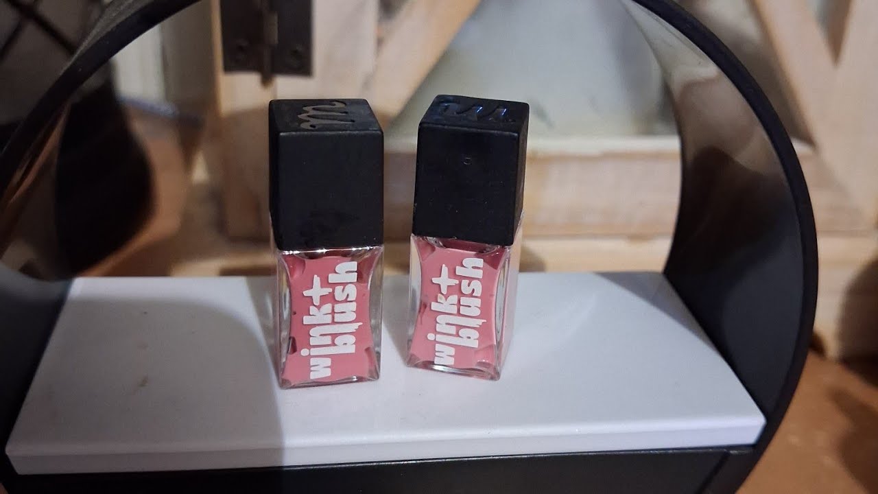 Miniverse Makeup Making Red Lip Stains. #miniverse #mga 
