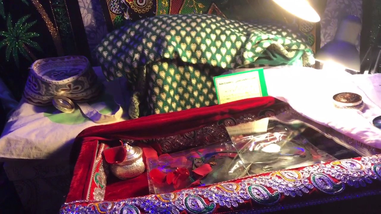 TEAM YQNC reciting Salam (Nalain Mubarak present)