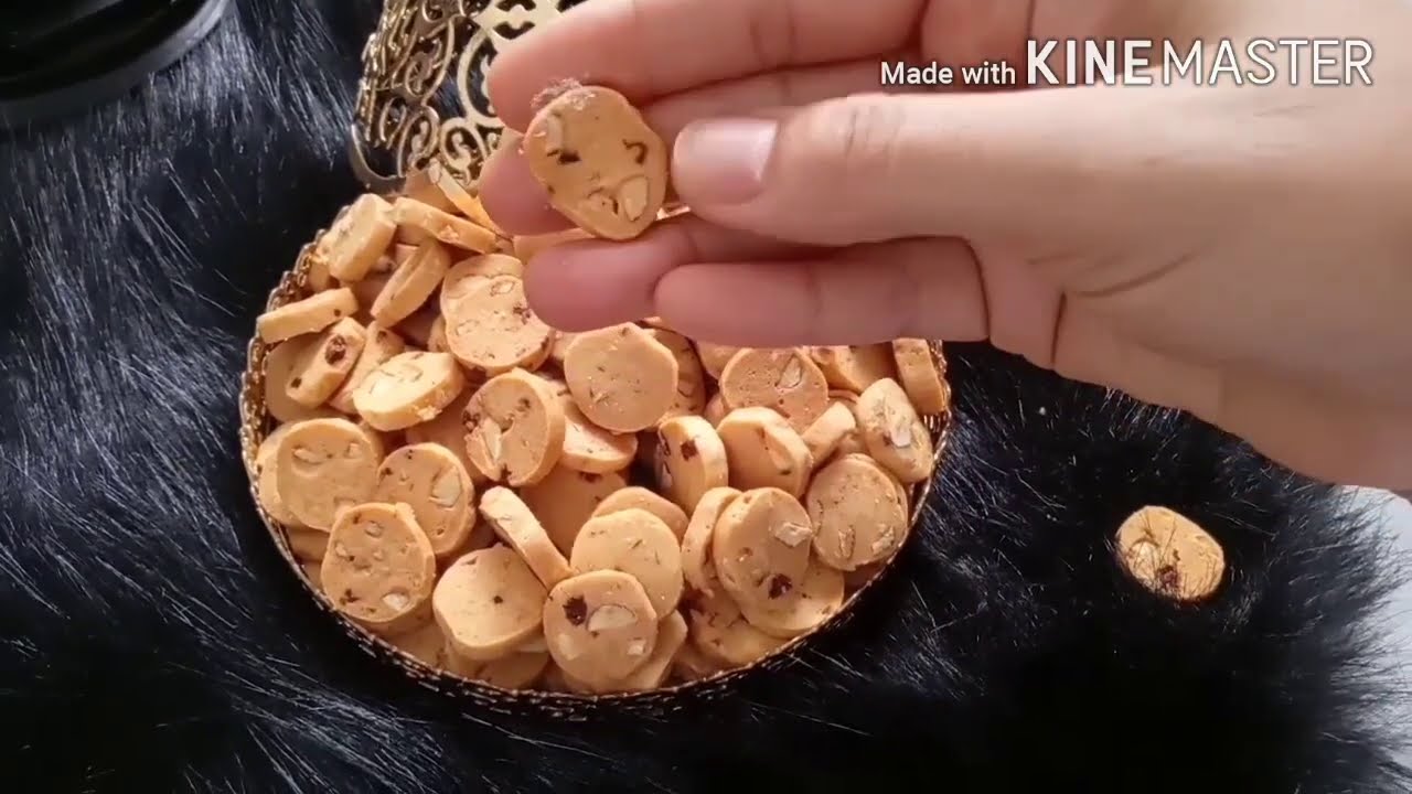 ميني فقاص بريستيج باللوز و الزبيب و مكون ثالث عطاه طعم روووووعة