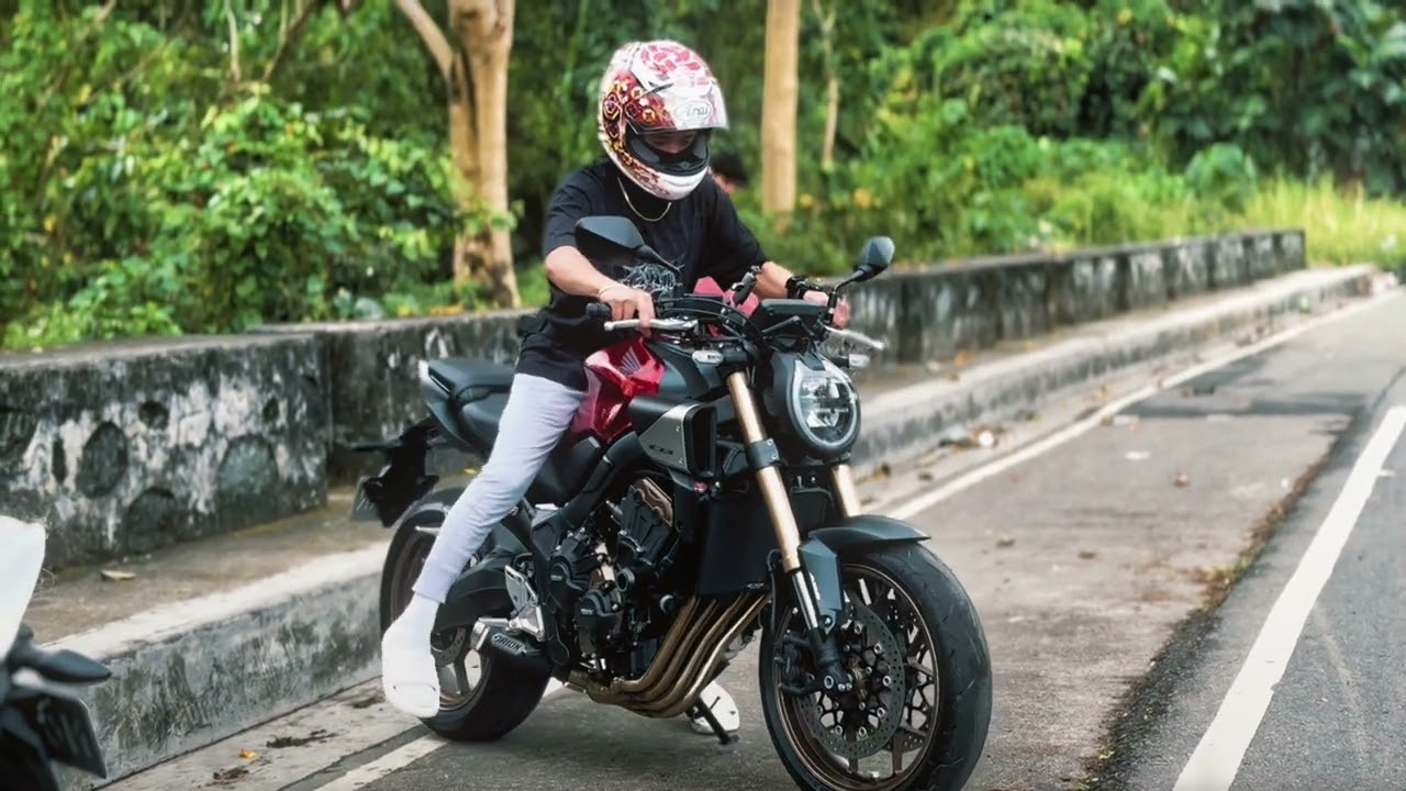 CB650R Cinematic (DG76)