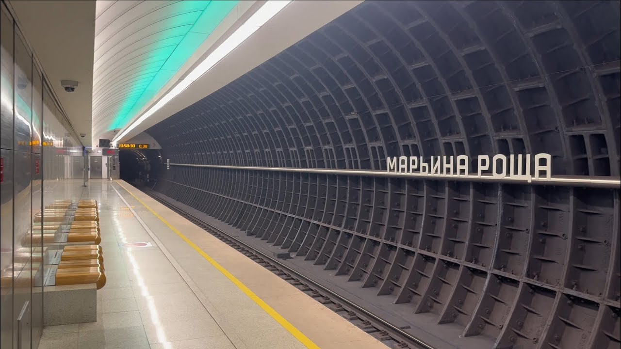 WHY YOU SHOULD ABSOLUTELY SEE MOSCOW'S METRO IN PERSON!!!!