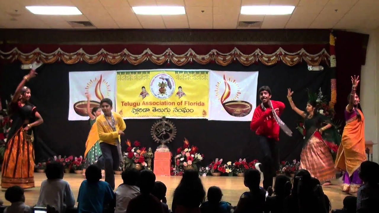 Eyi Raja & Telugu Ammai Medley 2010