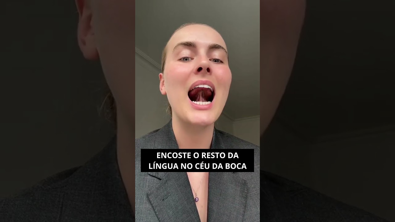 Quer ficar mais bonita e definir a mandíbula em segundos? Conheça essa técnica!