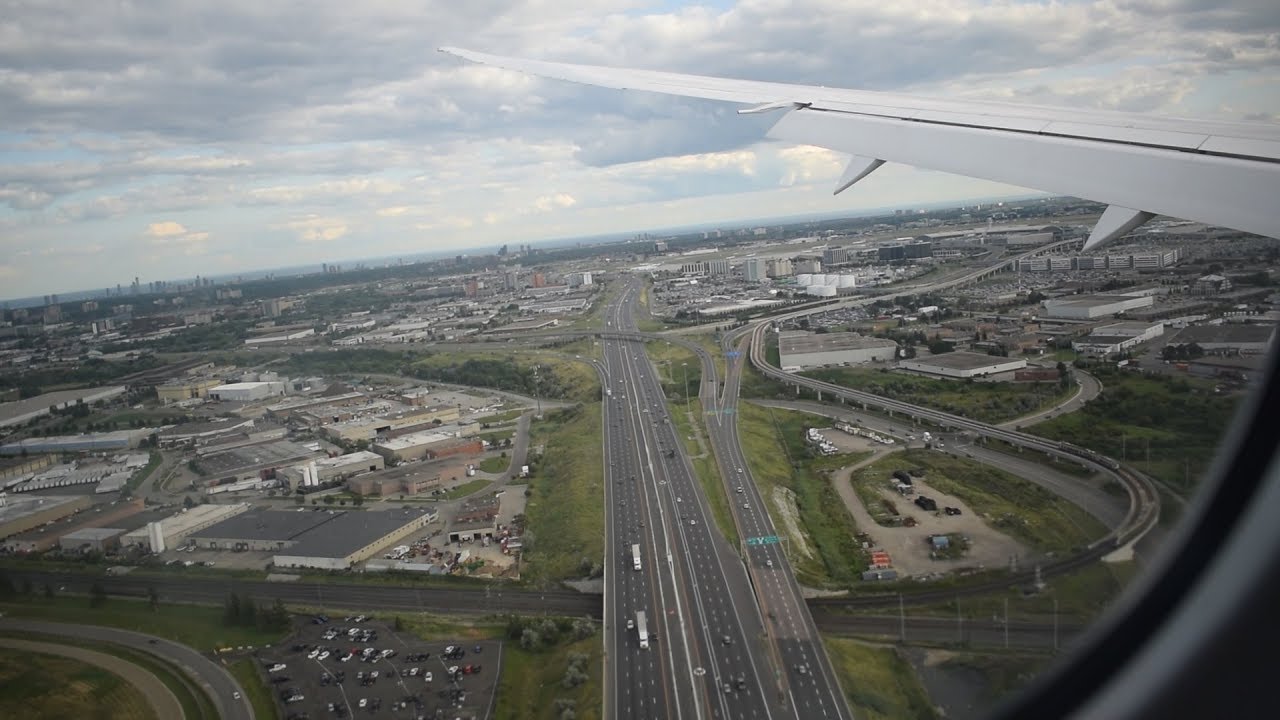 Lądowanie na Lotnisku Toronto Pearson | Landing at Toronto Pearson Airport 🛬 🌎🛄