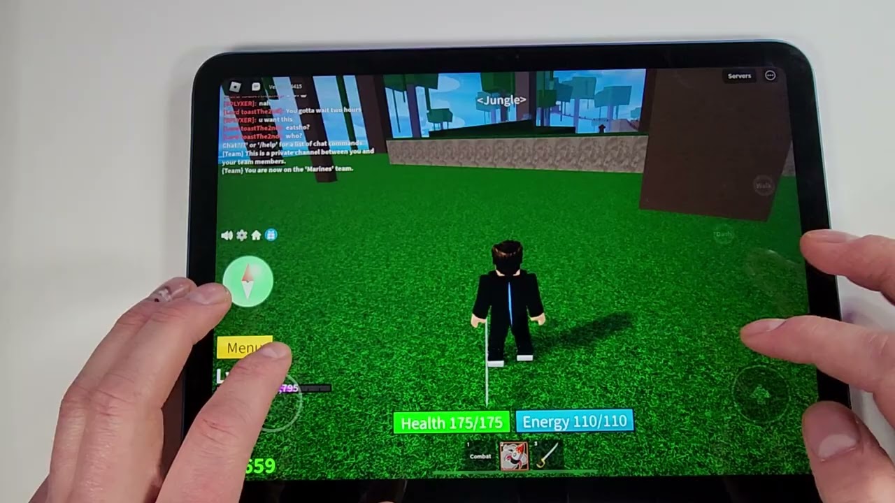Сравнение игрового процесса iPad 10 и Samsung Tab A9+ в Roblox