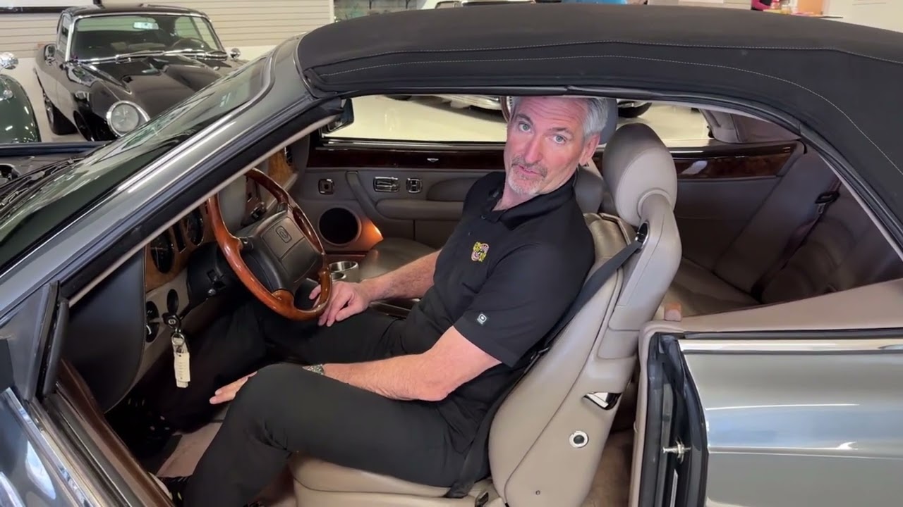 Startup Video - 1998 Bentley Azure!