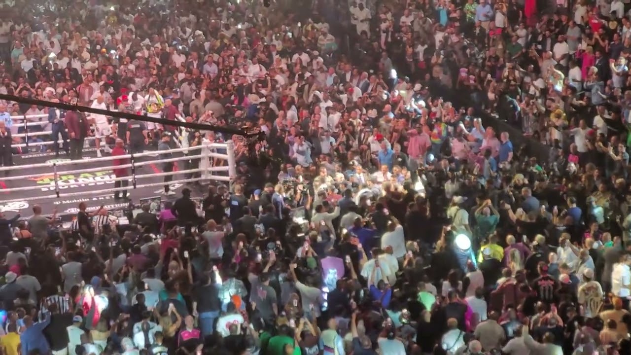 Terence Crawford ring walk with Eminem vs Errol Spence Jr