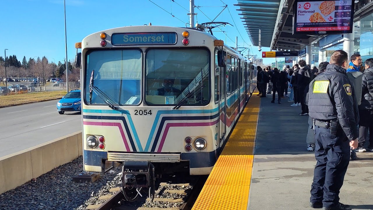 CALGARY CTRAIN: Brentwood LRT Station   (full station tour)