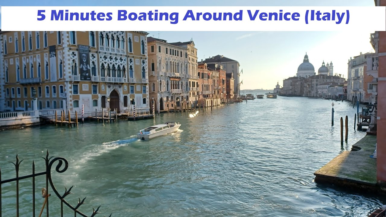 5 Minutes in Venice (The Boats of Venice)