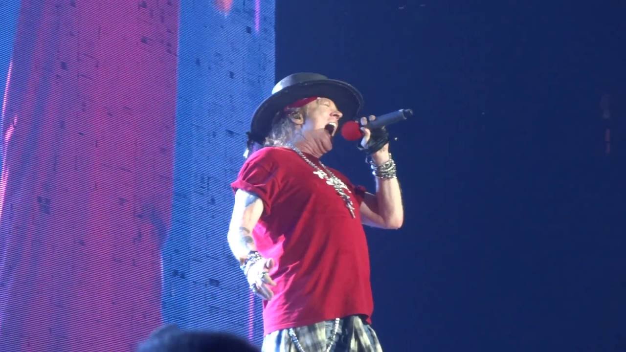 Guns N' Roses - Don't Cry (LIVE) Houston, TX 8/5/2016 NRG Stadium