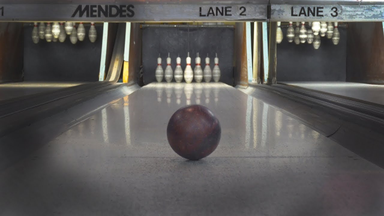 I FOUND AN ABANDONED BOWLING ALLEY!