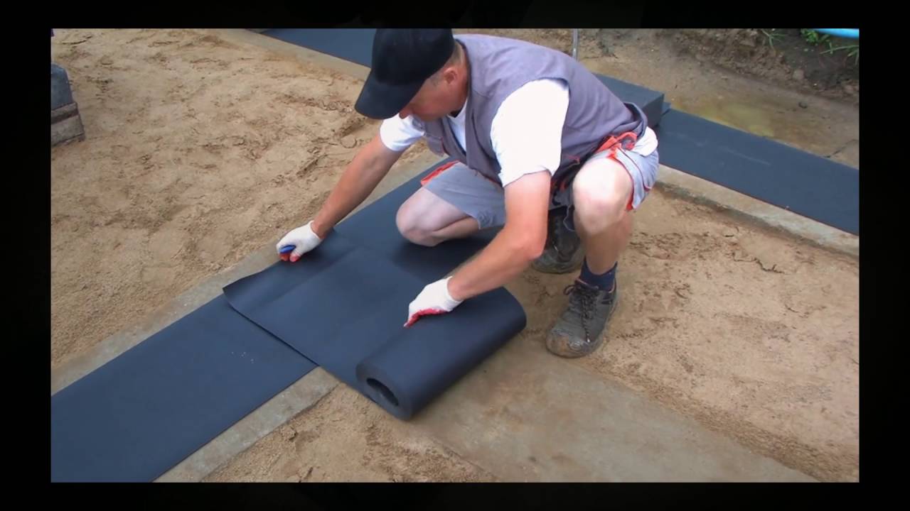 #32 Rozložíme vodorovnou izolaci ... - Stavba Domu