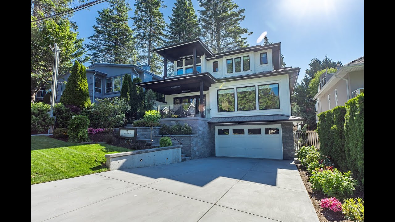 Custom Built in Ocean Park, Surrey, BC - Sotheby's International Realty Canada
