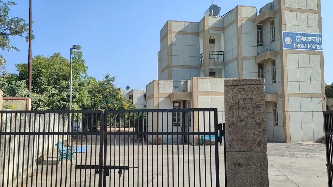 DRONA(HOSTEL 7) MNIT JAIPUR 1st YEAR HOSTEL