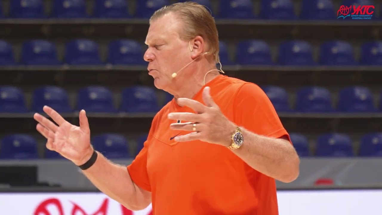 Brad Underwood // Transition Offense into 5 Out Spacing