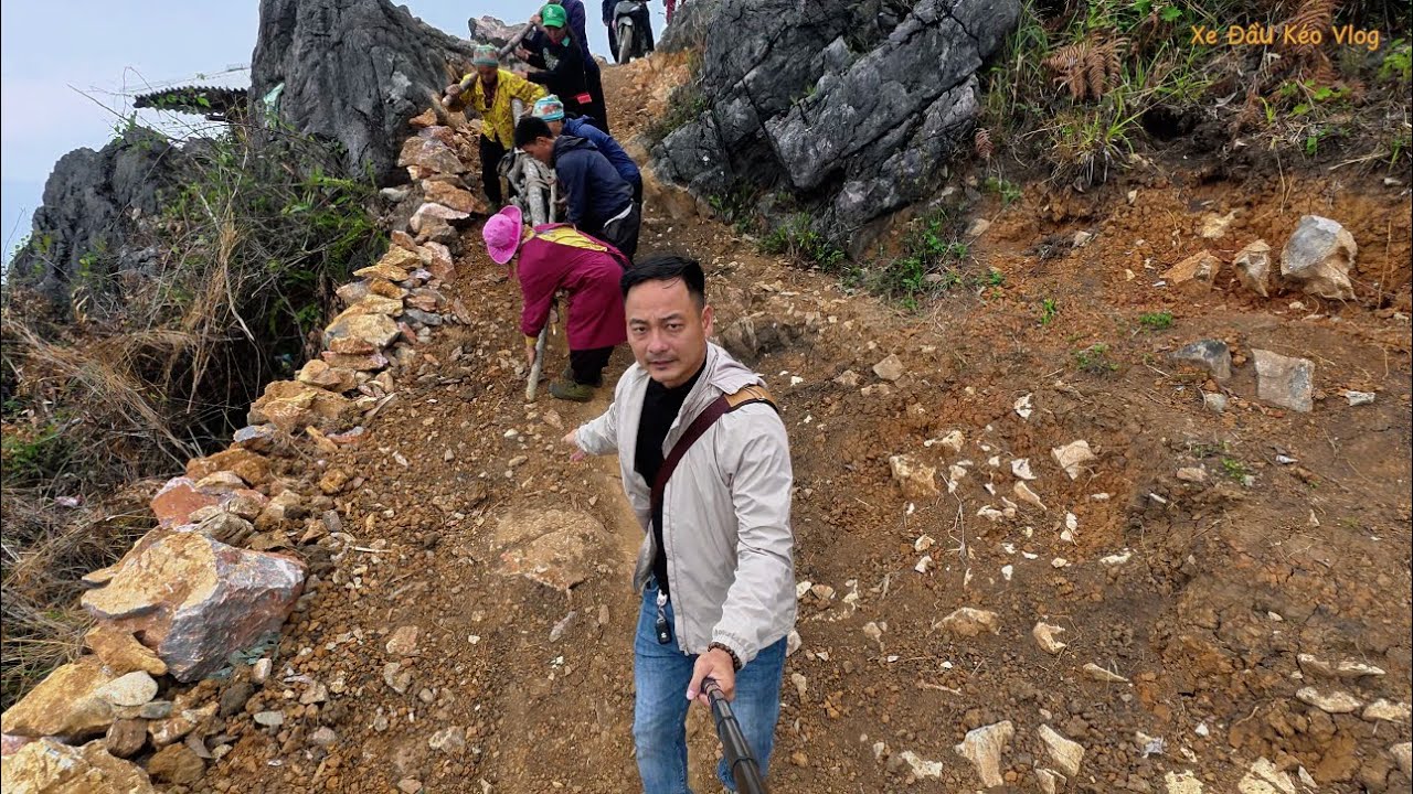 Căng Thẳng - Kịch Tính Ngày Khởi Động Con Đường Team Phạm Dũng Tặng Bà Con Lũng Chàm