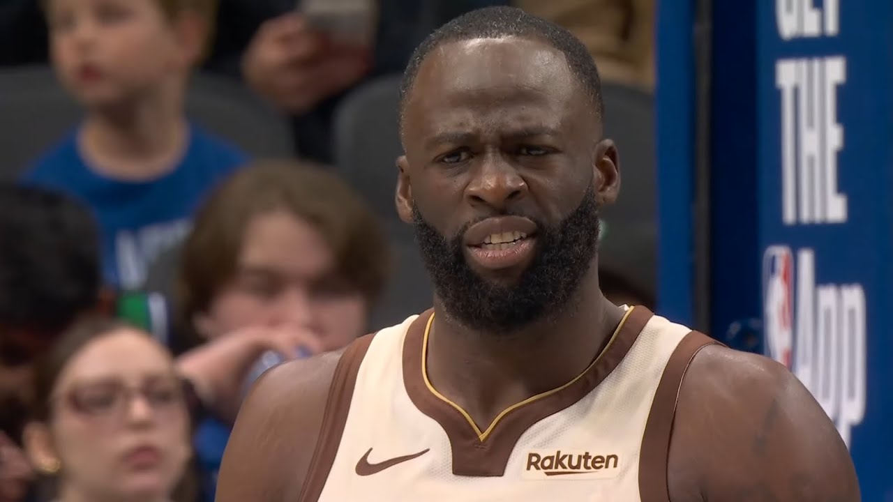 Draymond Green Gets Heated After A Flagrant Foul Vs. The Mavericks
