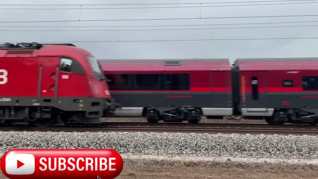 Kreuzung zweier &Ouml;BB Railjets