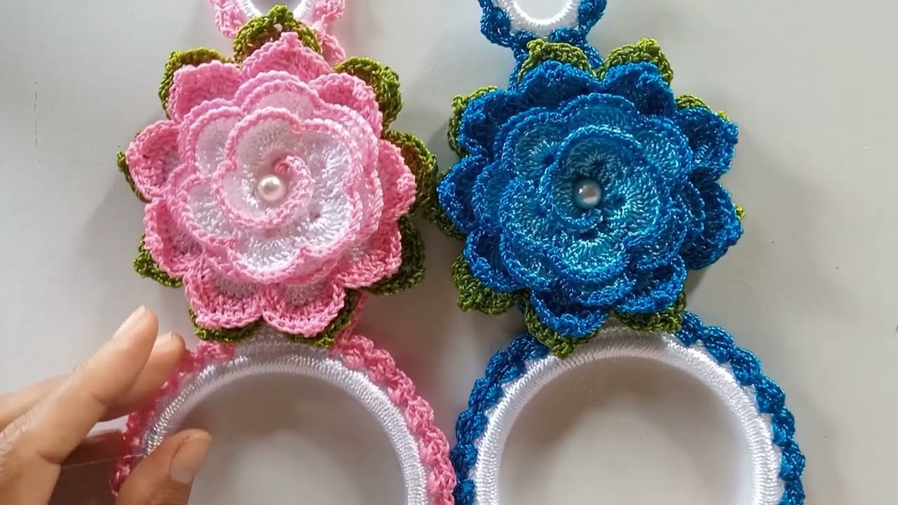 PORTA PANO DE PRATO COM ROSA DE CROCHÊ 💙 | PASSO A PASSO - Valdenete crochê artes e reciclagem