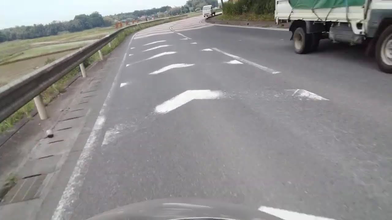 ホンダ　VFR750R　RC30　走行動画