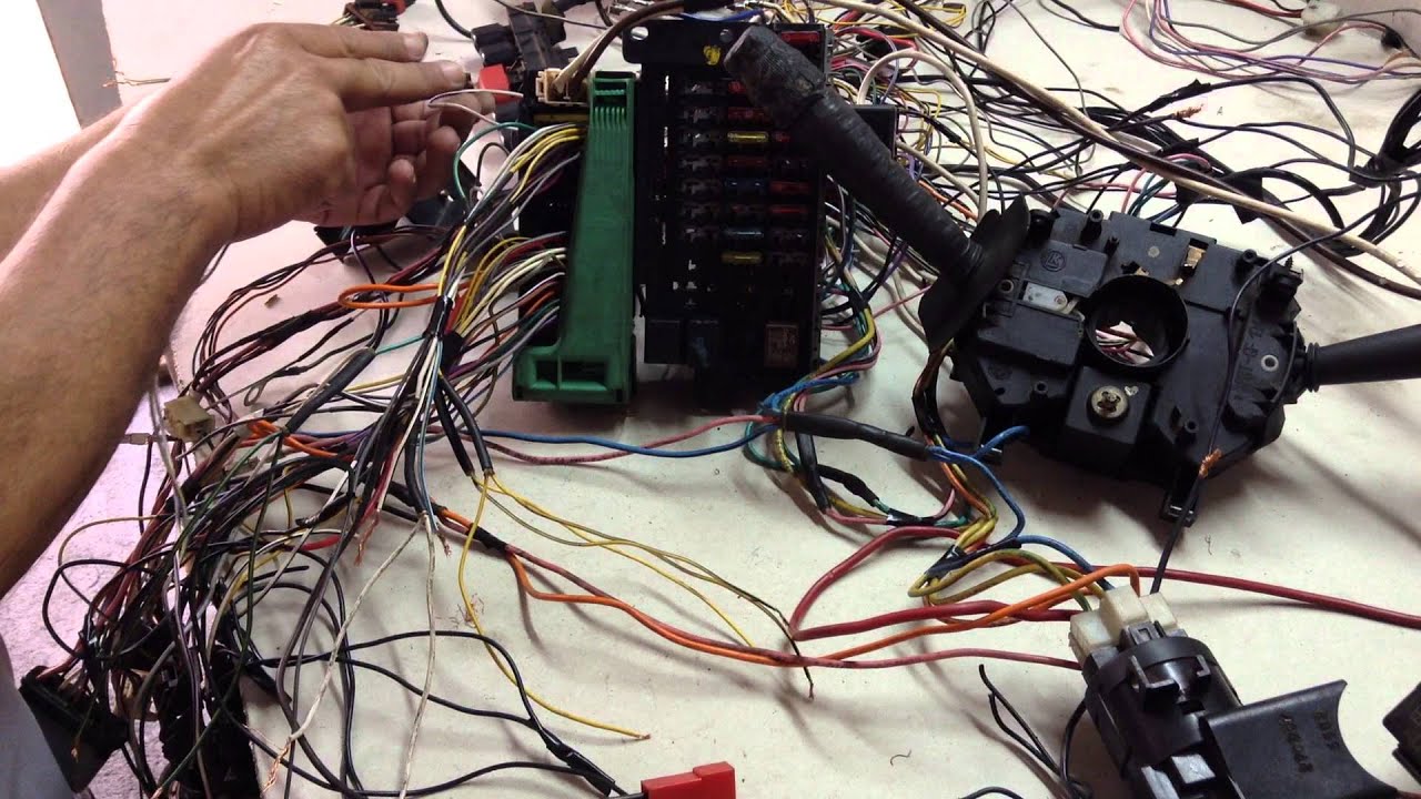 Mendonça - 15/ chicote elétrico linha FIAT. Como funciona  luz de freio e luz de ré.,