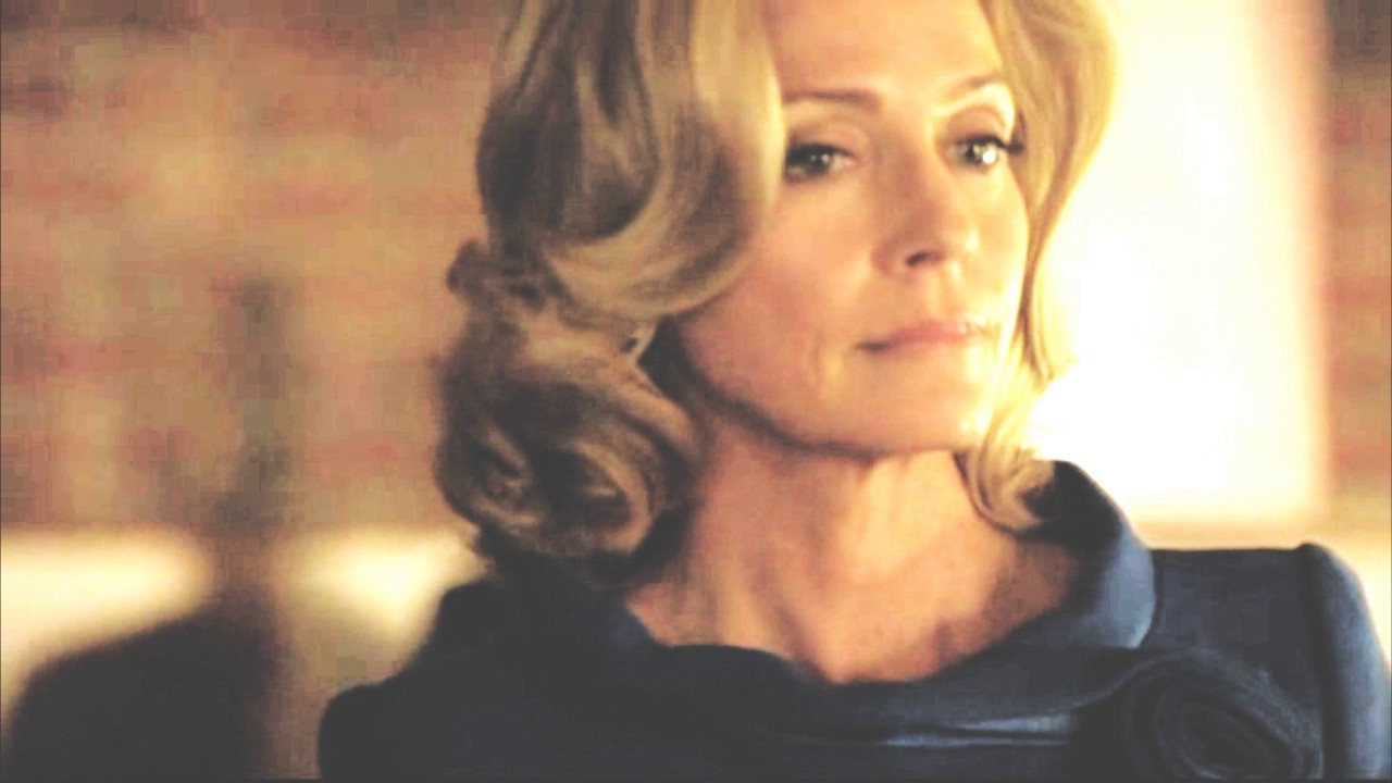 Arrow Ladies | Revolution