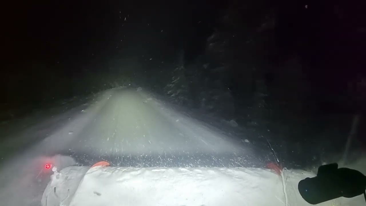 Biggest snowfall of the season.  Scania R560 Plowing snow.