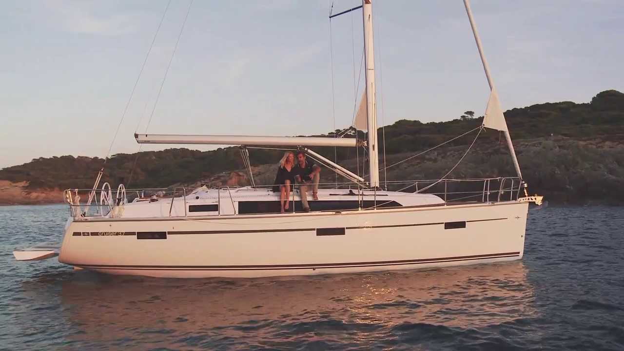 BAVARIA - CRUISER 37 - In Action