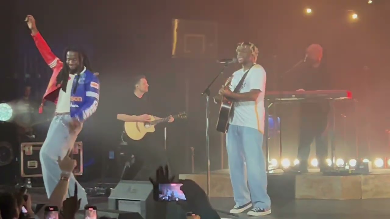 Myles Smith, Shaboozey - A Bar Song - Live Show at The Wiltern in Los Angeles, CA on 4/7/2025