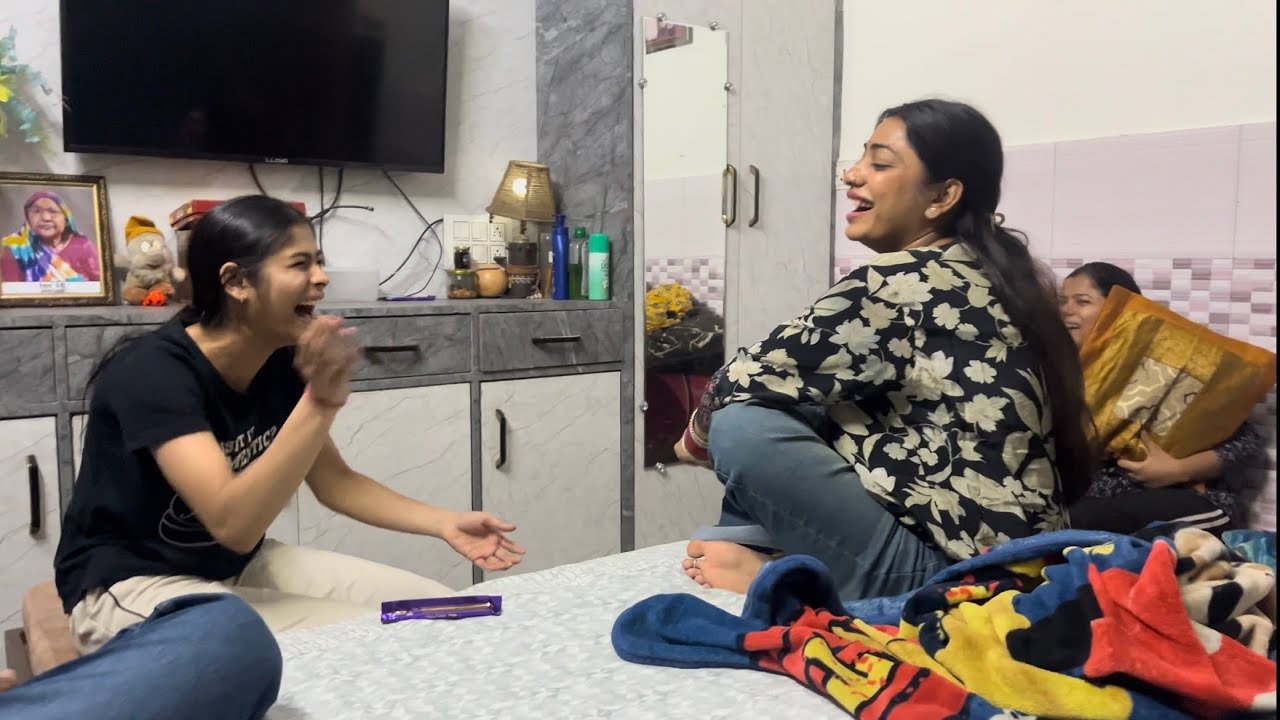 Two Gossip Queens 🤫👑