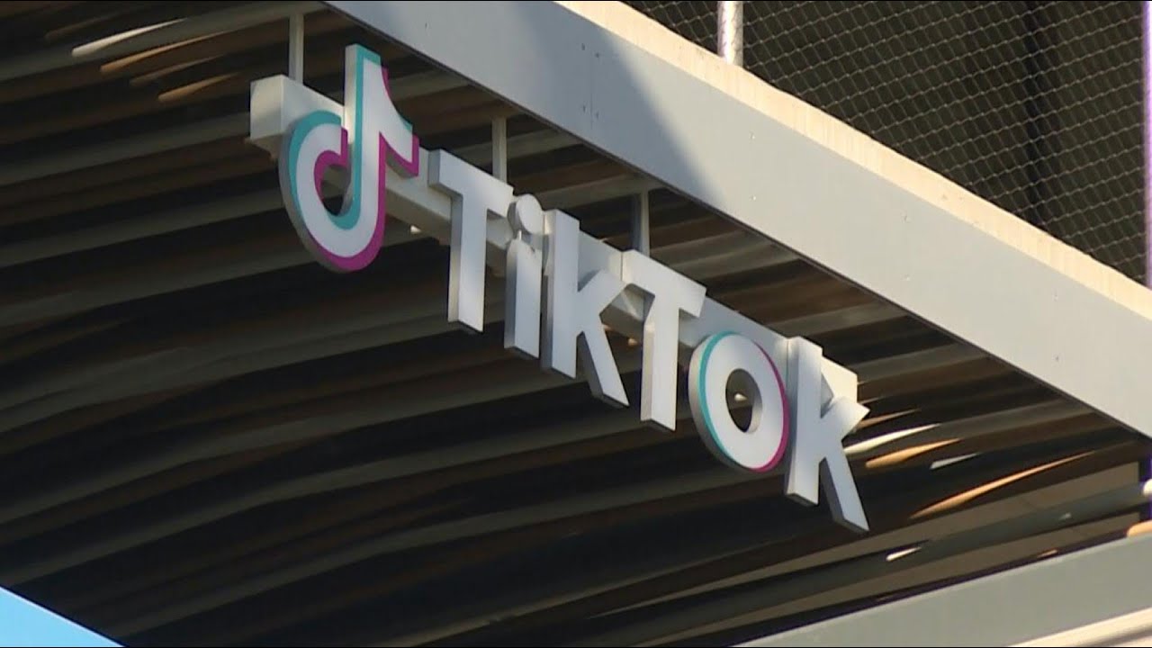 UE pede ao TikTok que altere interface | AFP