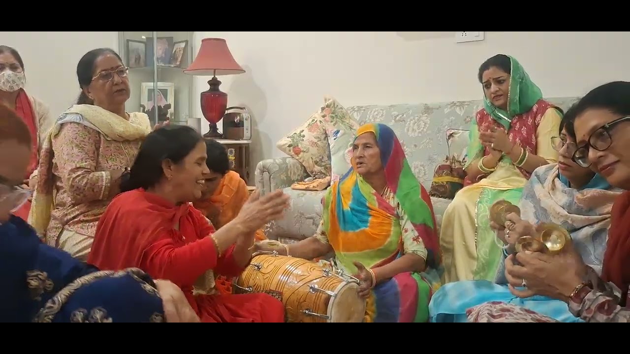 Hanuman gagariya le aao Hamen Jal bharane ko jana hai bhajan