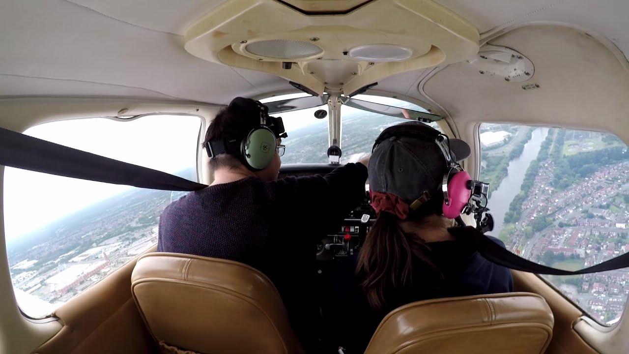 First flight after Lockdown 1 - PA28 Circuits with my Wife