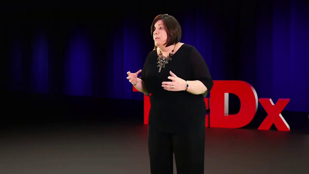 Espacio público, en el encuentro está nuestro poder | Zuhra Sasa | TEDxSabana